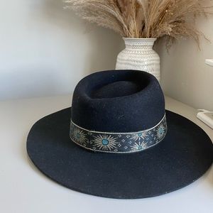 NWT LACK OF COLOR Black Hat Size S